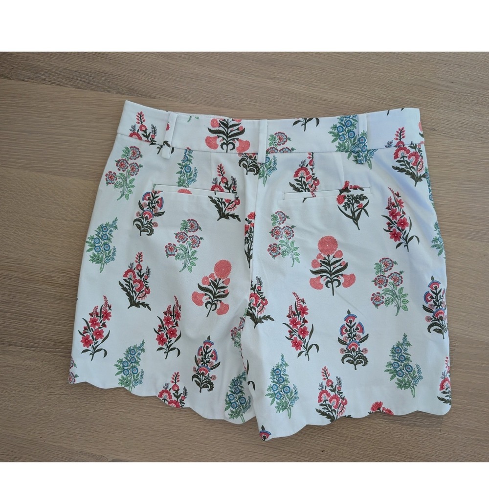 Talbots Scalloped Hem Floral Print Shorts White Pink Blue Cotton Blend Petite 6P - Picture 6 of 8